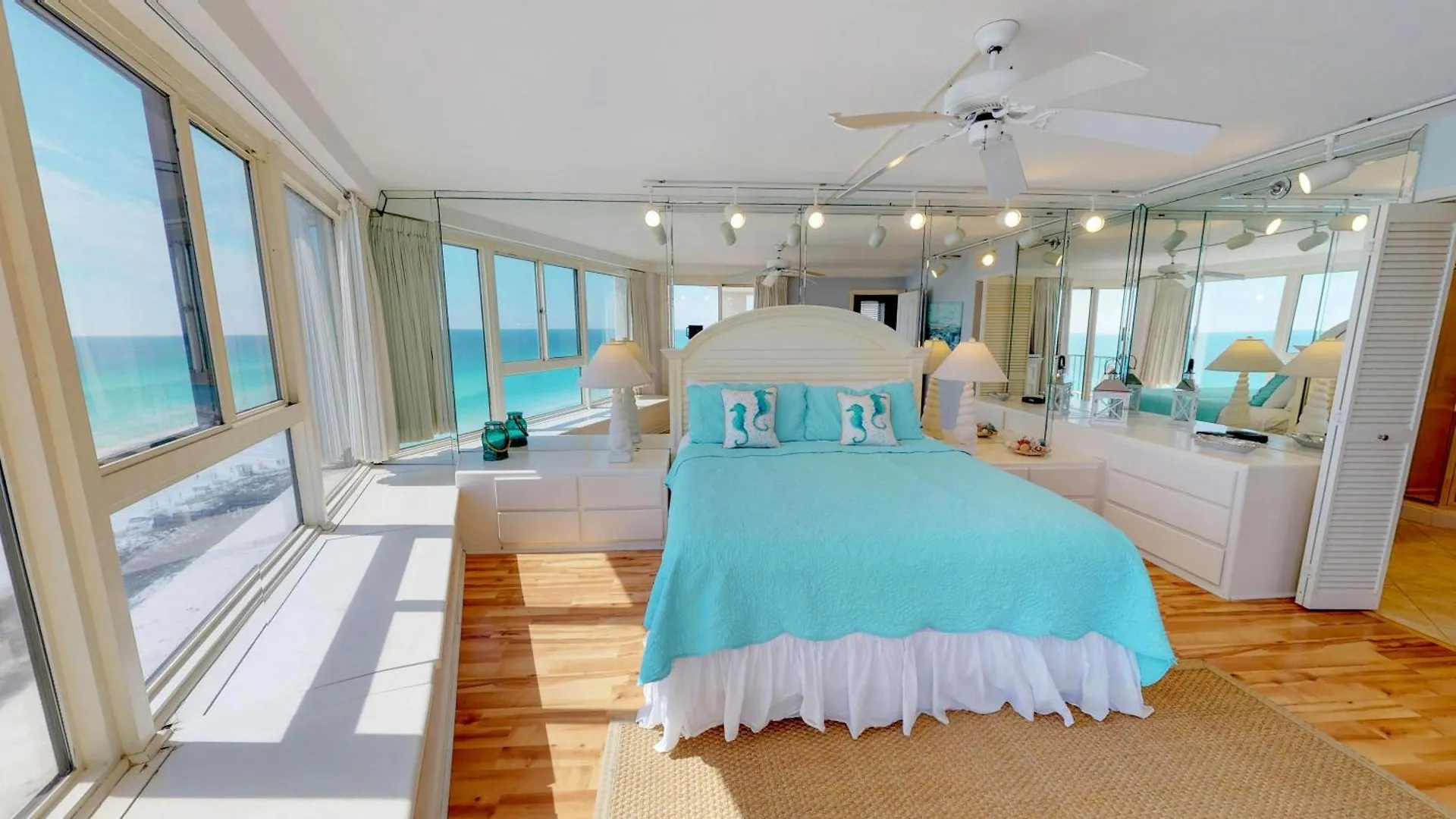 4135 Beachside One Destin 0*,